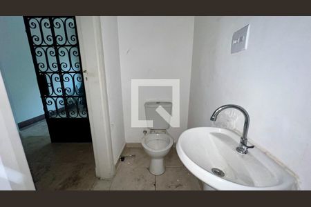 Casa para alugar com 650m², 4 quartos e 8 vagasLavabo