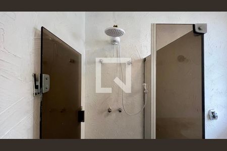 Casa para alugar com 650m², 4 quartos e 8 vagasBanheiro 2