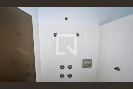 Casa para alugar com 650m², 4 quartos e 8 vagasBanheiro da Suíte 1