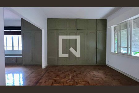 Casa para alugar com 650m², 4 quartos e 8 vagasCloset da suíte 1