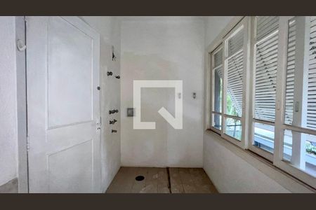 Casa para alugar com 650m², 4 quartos e 8 vagasBanheiro da Suíte 2