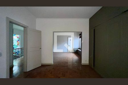 Casa para alugar com 650m², 4 quartos e 8 vagasCloset da suíte 1