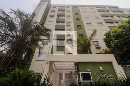 Apartamento para alugar com 59m², 2 quartos e 1 vaga Apartamento para alugar com 59m², 2 quartos e 1 vagaFachada