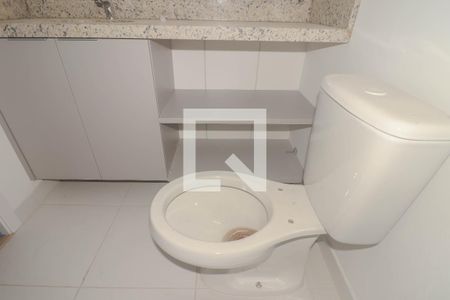 Apartamento para alugar com 59m², 2 quartos e 1 vaga Apartamento para alugar com 59m², 2 quartos e 1 vagaBanheiro da Suíte