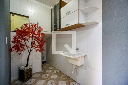 Casa à venda com 120m², 3 quartos e 2 vagas Casa à venda com 120m², 3 quartos e 2 vagasÁrea de serviço