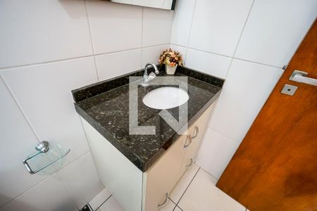 Casa à venda com 120m², 3 quartos e 2 vagas Casa à venda com 120m², 3 quartos e 2 vagasPia