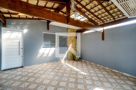 Casa à venda com 120m², 3 quartos e 2 vagas Casa à venda com 120m², 3 quartos e 2 vagasGaragem