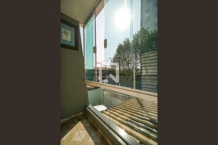 Casa à venda com 120m², 3 quartos e 2 vagas Casa à venda com 120m², 3 quartos e 2 vagasVaranda da suíte