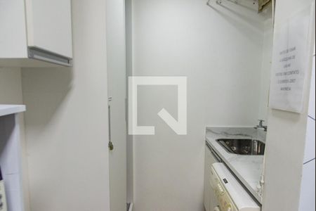 Apartamento à venda com 44m², 2 quartos e sem vaga Apartamento à venda com 44m², 2 quartos e sem vagaÁrea de serviço