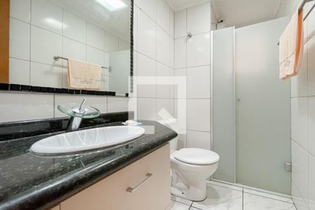 Apartamento à venda com 64m², 2 quartos e 1 vagaBanheiro Social