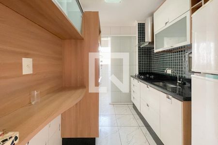 Apartamento à venda com 64m², 2 quartos e 1 vagaCozinha