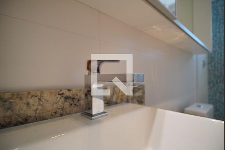 Casa à venda com 270m², 3 quartos e 2 vagasBanheiro Corredor - Torneira