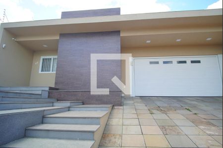 Casa à venda com 270m², 3 quartos e 2 vagasFachada