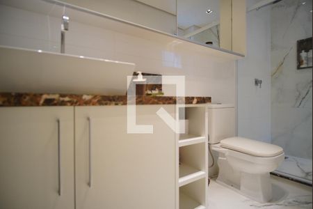 Casa à venda com 270m², 3 quartos e 2 vagasBanheiro da Suíte