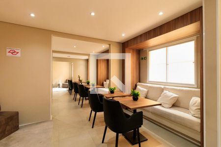 Apartamento à venda com 39m², 2 quartos e sem vagaÁrea comum