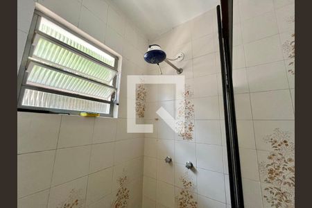 Casa para alugar com 300m², 4 quartos e 2 vagasBanheiro social