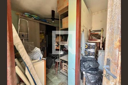 Casa para alugar com 300m², 4 quartos e 2 vagasÁrea de serviço - Quarto/banheiro