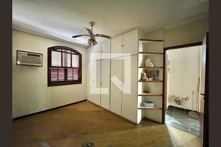 Casa para alugar com 300m², 4 quartos e 2 vagasQuarto 1