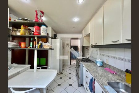 Casa para alugar com 300m², 4 quartos e 2 vagasCozinha