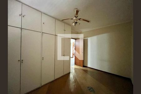 Casa para alugar com 300m², 4 quartos e 2 vagasQuarto 1