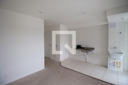 Sala de apartamento para alugar com 2 quartos, 44m² em Vila Carmosina, São Paulo