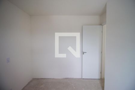 Quarto 1 de apartamento para alugar com 2 quartos, 44m² em Vila Carmosina, São Paulo