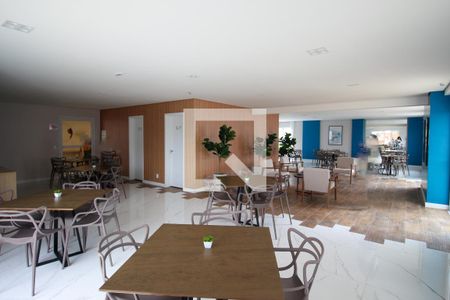 Apartamento para alugar com 44m², 2 quartos e 1 vaga Apartamento para alugar com 44m², 2 quartos e 1 vagaÁrea comum / Salão de Festas