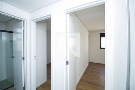Corredor de apartamento à venda com 2 quartos, 127m² em Santo Antônio, Belo Horizonte