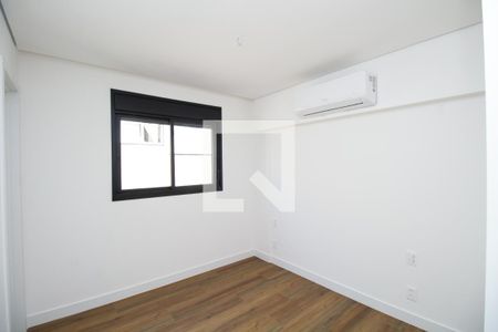 Suíte de apartamento à venda com 2 quartos, 127m² em Santo Antônio, Belo Horizonte