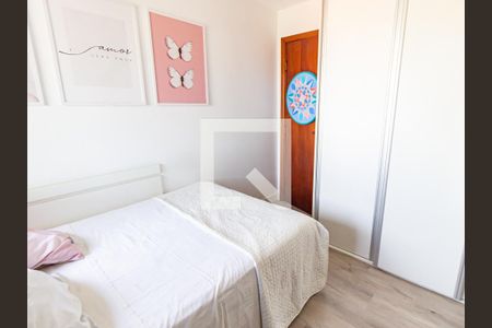 Apartamento à venda com 125m², 3 quartos e 3 vagasQuarto 2