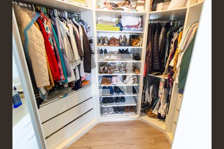 Apartamento à venda com 125m², 3 quartos e 3 vagasSuíte - Closet