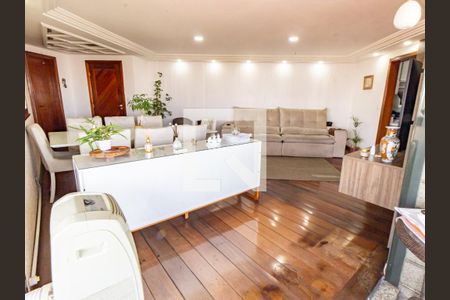 Apartamento à venda com 125m², 3 quartos e 3 vagasSala