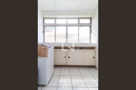 Apartamento à venda com 65m², 2 quartos e 1 vagaÁrea de Serviço