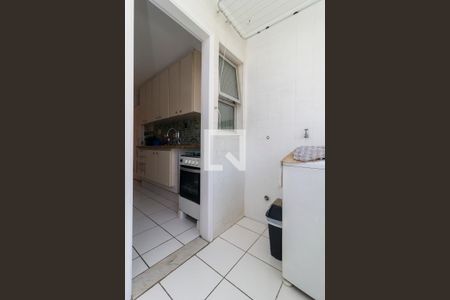 Apartamento à venda com 65m², 2 quartos e 1 vagaÁrea de Serviço