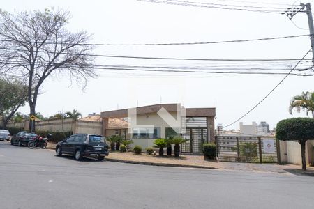 Casa para alugar com 120m², 4 quartos e 2 vagas Casa para alugar com 120m², 4 quartos e 2 vagasFachada e portaria