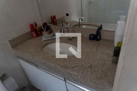 Casa para alugar com 120m², 4 quartos e 2 vagas Casa para alugar com 120m², 4 quartos e 2 vagasBanheiro da Suíte