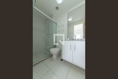 Apartamento para alugar com 69m², 2 quartos e 1 vaga Apartamento para alugar com 69m², 2 quartos e 1 vagaBanheiro da Suíte