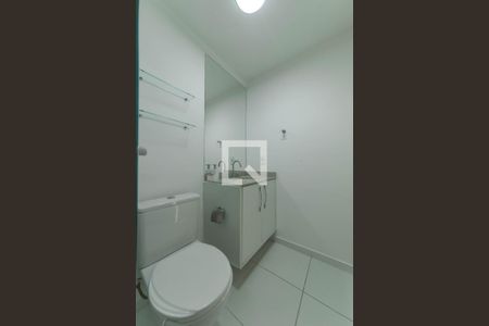 Apartamento para alugar com 69m², 2 quartos e 1 vaga Apartamento para alugar com 69m², 2 quartos e 1 vagaBanheiro da Suíte