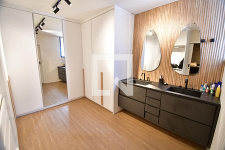 Casa de condomínio à venda com 213m², 3 quartos e 2 vagasBanheiro 1