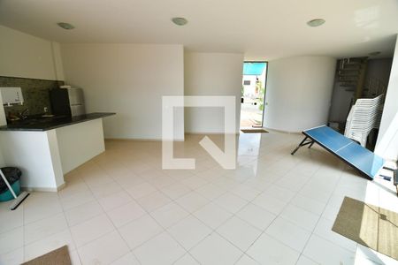 Casa de condomínio à venda com 213m², 3 quartos e 2 vagasÁrea comum - Salão de festas