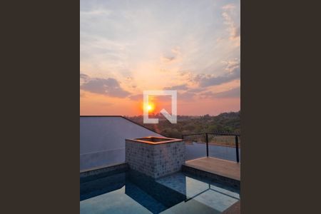 Casa de condomínio à venda com 213m², 3 quartos e 2 vagasPiscina - Vista