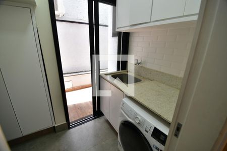 Casa de condomínio à venda com 213m², 3 quartos e 2 vagasÁrea de Serviço
