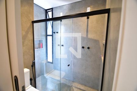 Casa de condomínio à venda com 213m², 3 quartos e 2 vagasBanheiro 1