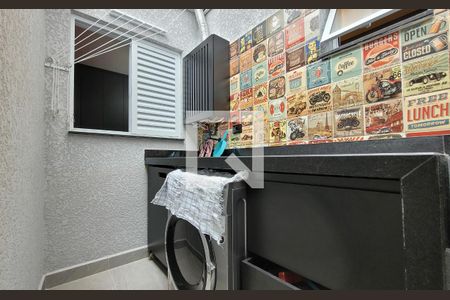 Apartamento à venda com 64m², 2 quartos e 1 vagaArea de serviço