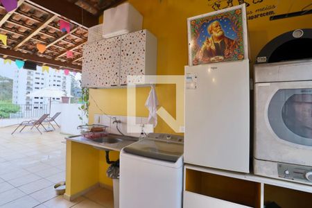 Casa à venda com 260m², 4 quartos e 3 vagas Casa à venda com 260m², 4 quartos e 3 vagasLavanderia