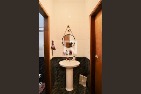 Casa à venda com 260m², 4 quartos e 3 vagas Casa à venda com 260m², 4 quartos e 3 vagasBanheiro do Quarto 2