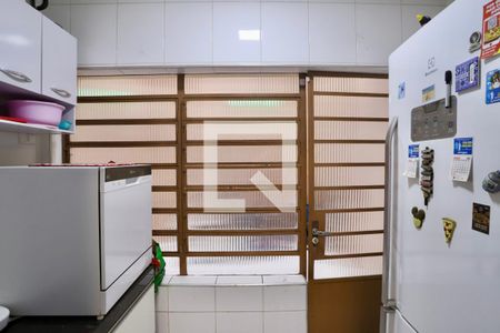 Casa à venda com 260m², 4 quartos e 3 vagas Casa à venda com 260m², 4 quartos e 3 vagasLavanderia