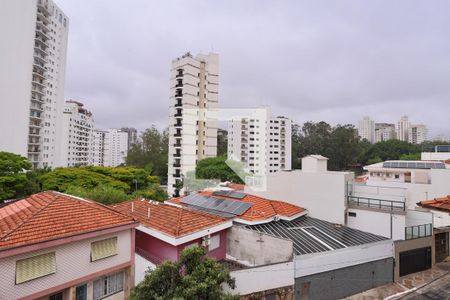 Casa à venda com 260m², 4 quartos e 3 vagas Casa à venda com 260m², 4 quartos e 3 vagasVista