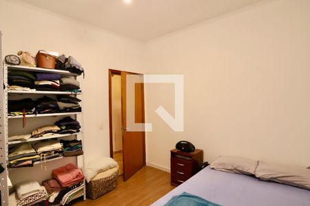 Casa à venda com 260m², 4 quartos e 3 vagas Casa à venda com 260m², 4 quartos e 3 vagasCloset