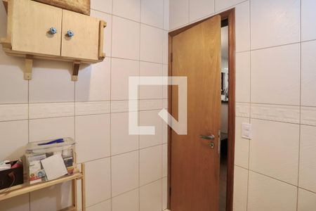 Casa à venda com 260m², 4 quartos e 3 vagas Casa à venda com 260m², 4 quartos e 3 vagasLavabo